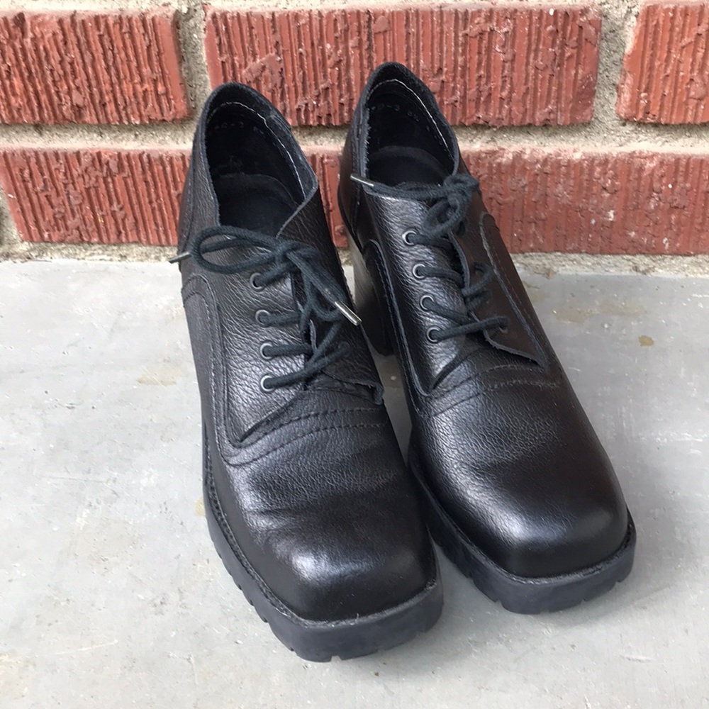 Euro Club Leather Lace Up Booties - Picture 3 of 9